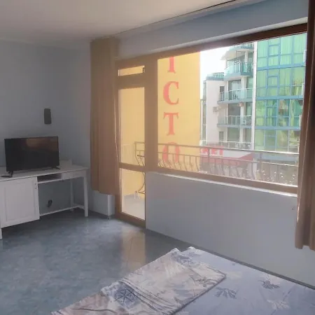 Vila Victoria Primorsko Апарт-отель Приморско