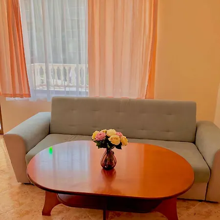 Aparthotel Victoria *