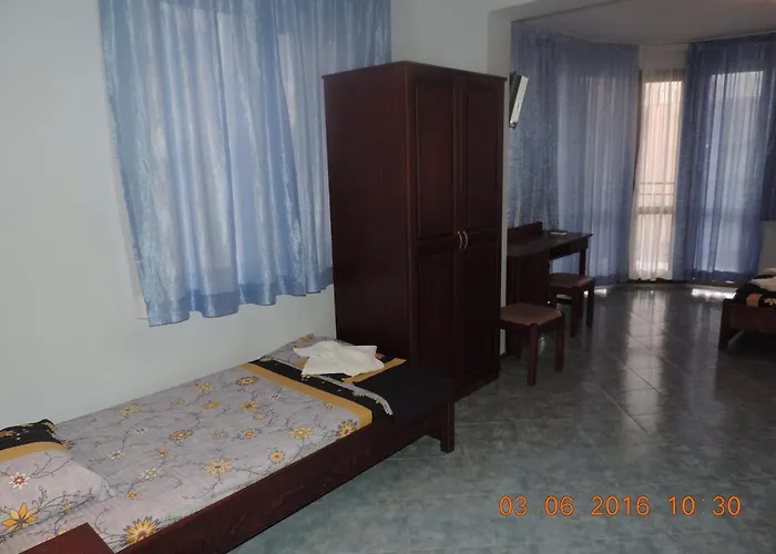 アパートホテル Victoria *