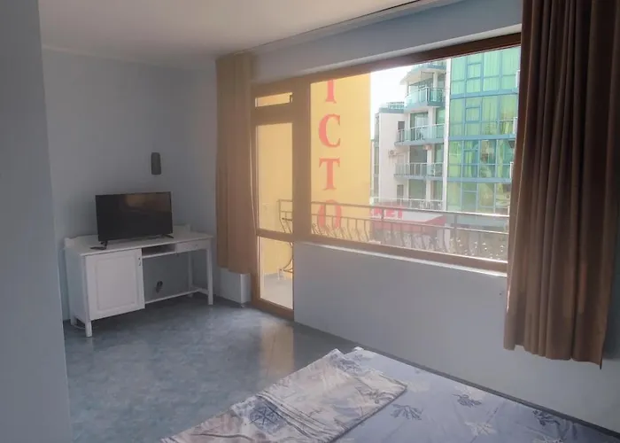 Victoria アパートホテル プリモルスコ